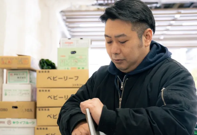中央の象徴画像