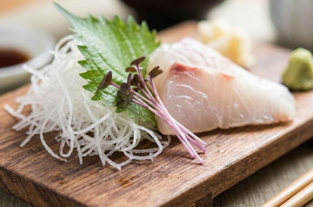 料理の格を上げる！「紫芽」と「紅たで」の違いと活用法